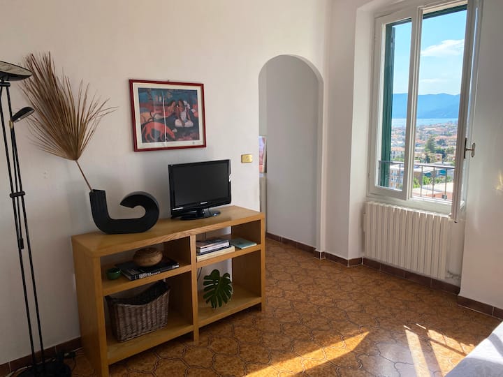 Casa Petra - Appartamento Vista Mare Città Vecchia - Bordighera