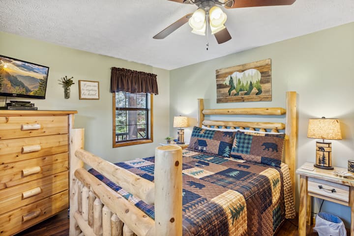 Საძინებელი #2 მიმაგრებული აბაზანით