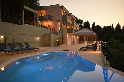 Villa Julie Christie - Pool - Amazing Seaview