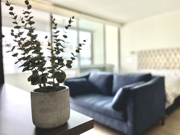 Premium Studio Parque Araucano | King-size Bed - Las Condes