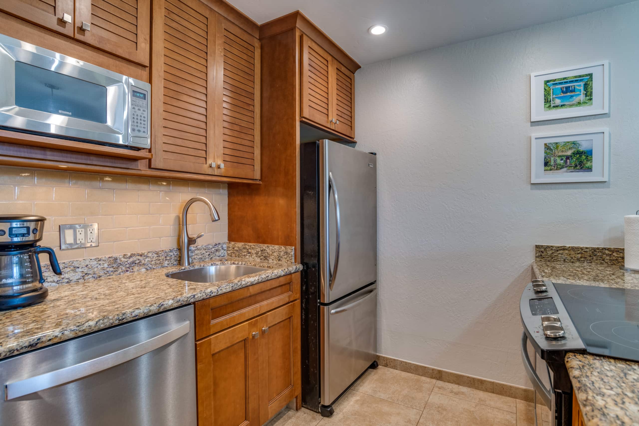 Condo in Lahaina · ★4.95 · 1 bedroom · 2 beds · 1 bath - Image 11