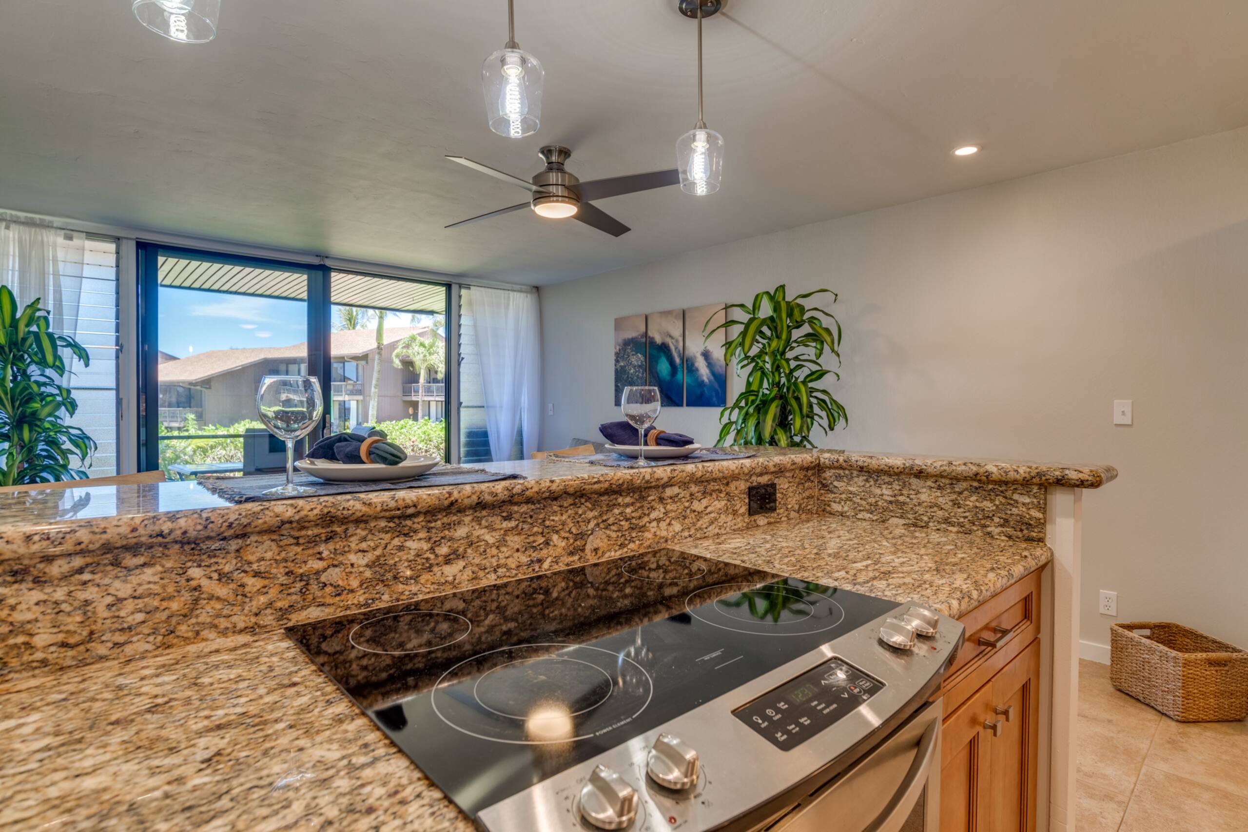 Condo in Lahaina · ★4.95 · 1 bedroom · 2 beds · 1 bath - Image 10