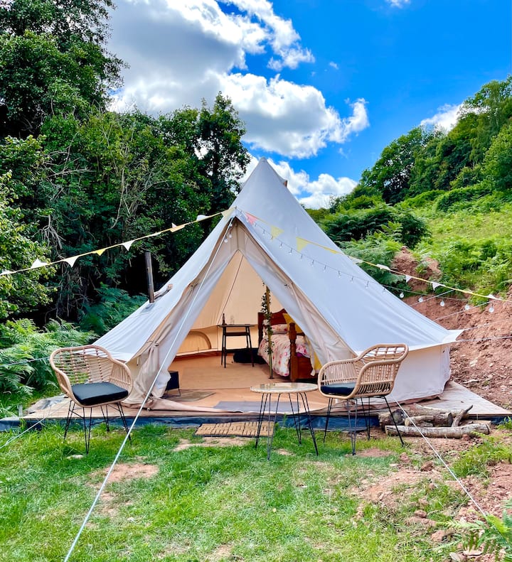 Secluded bell tent surrounded by nature Tents for Rent in Dittisham