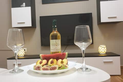 Top performing Airbnb: Arismari | Spacious Apartment in the Center of Athens in ΑΓΙΟΣ ΠΑΥΛΟΣ
