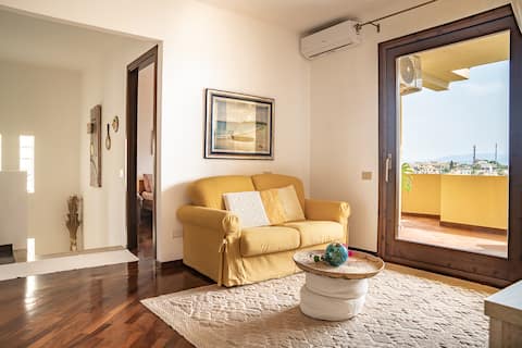 Top Airbnb: Panoramic Apartment Cagliari a Cagliari