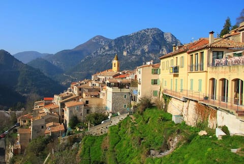 Charming accommodation in the heart of the old village