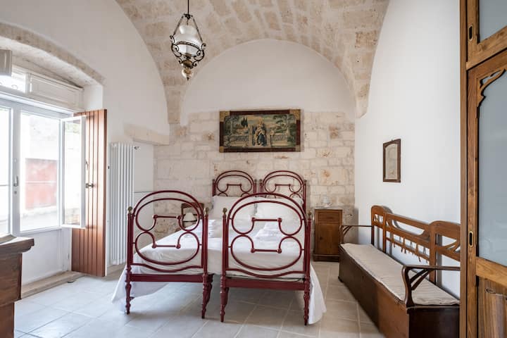 საძინებელი 2