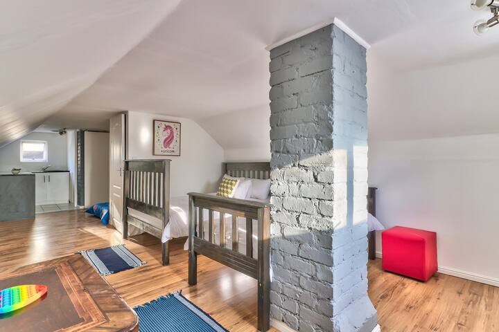 SA Shores- 4 bedroom home with pool & BBQ gallery image 5