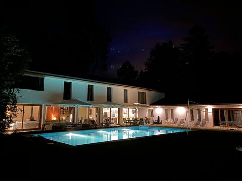 Luxury Property near the Geneva Lake w/Pool&Tennis