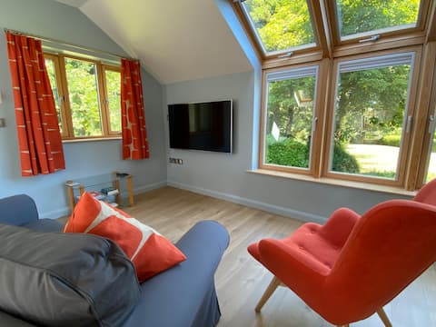 Successful Airbnb property: The Clock Tower Studio Flat in Bradfield