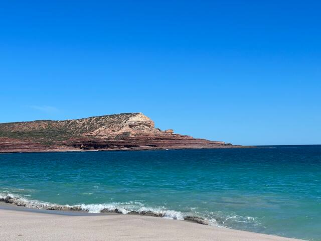 Red Bluff Coastal Retreat gallery image 2