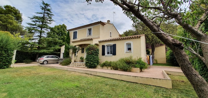 Villa Avec Piscine Et Terrain Arboré - Aix-en-Provence