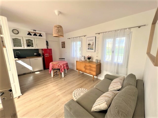 Successful Airbnb property: Cozy cottage - 2 bedrooms - close to sea and port in Le Croisic