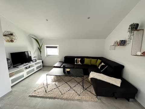 Top performing Airbnb: Apartment Katarina - modern penthouse in nature in Brzac