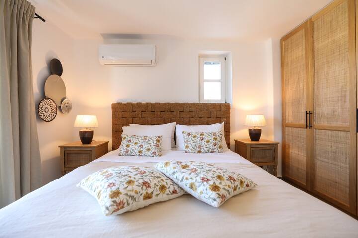 Villa Bayview on Elia beach, Mykonos gallery image 4