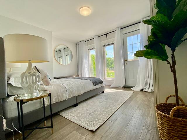 The Rosey beach home gallery image 3