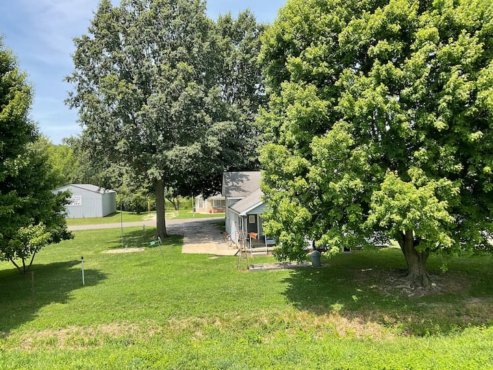 12 Best PetFriendly Cabins Near Carlyle Lake, Illinois Updated 2024