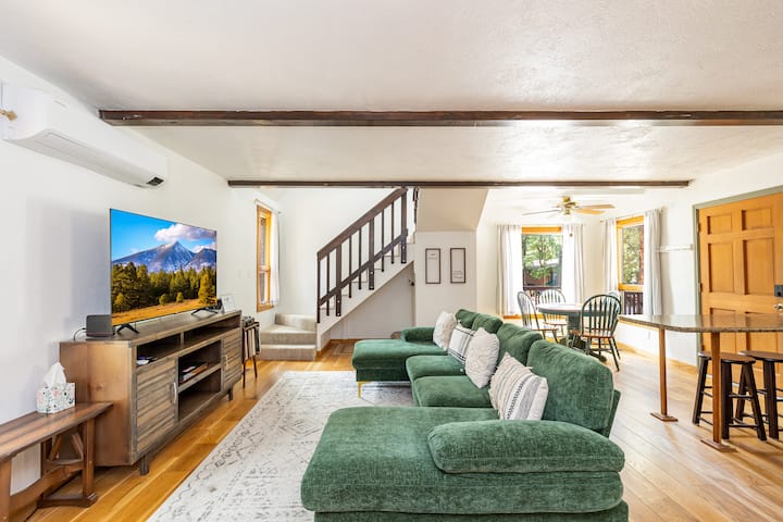 Charming Cabin Close To Flagstaff, Sedona & Hiking - Munds Park, AZ