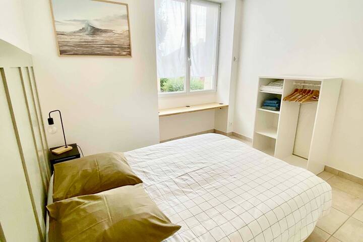 Chambre moderne lumineuse