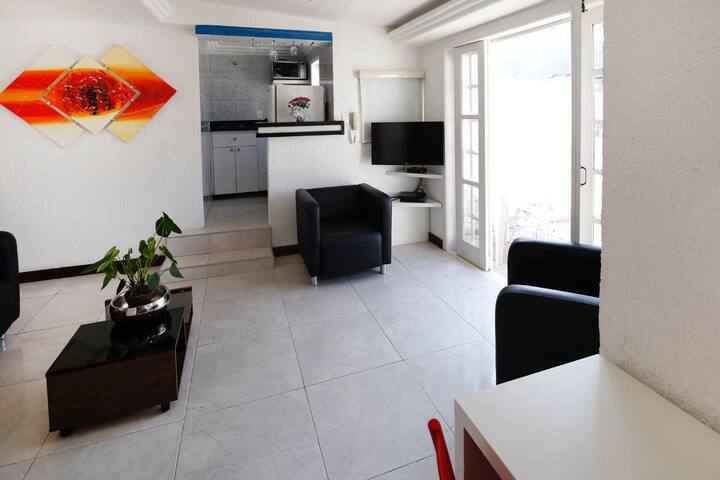 Excelente Cobertura Duplex 4 quartos com terraço. gallery image 3