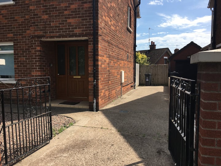 for two in historic West Belfast... Houses for Rent in