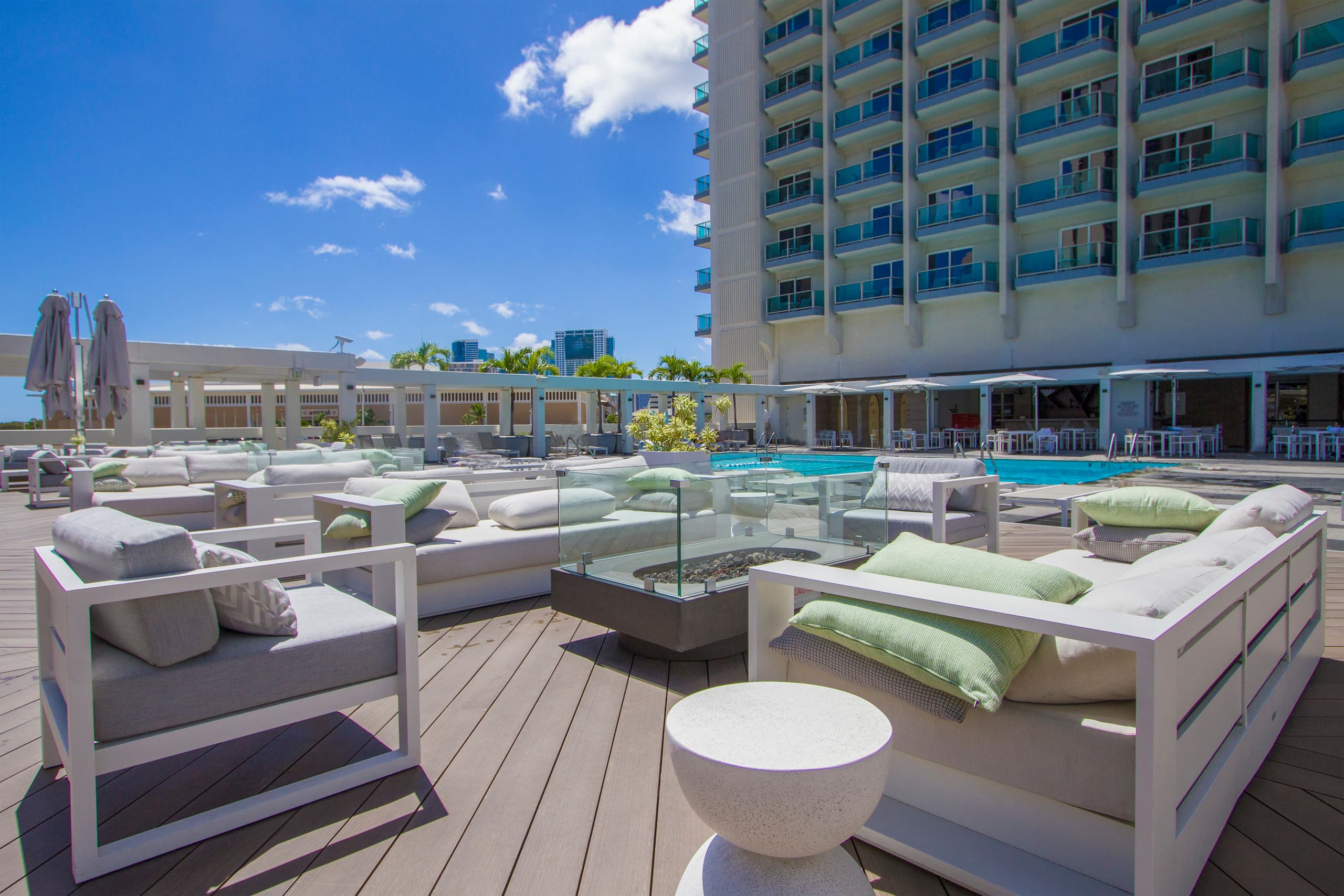 Renovated HighRise Views In The Heart of Town - Image 16