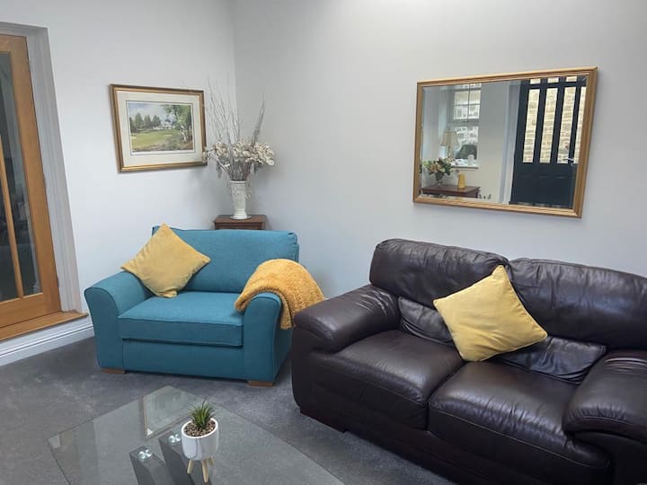 Luxury Coachhouse - Broughty Ferry - 1 Bedroom - Dundee