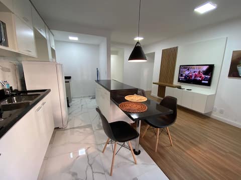 Airbnb em destaque: New apartment, downtown and with a rooftop! em Poços De Caldas