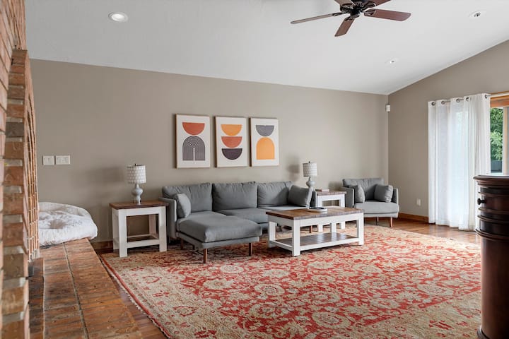 غرفة المعيشة 2