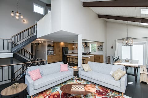 Spacious Modern Home Near Mayo, St. Mary's Campus
