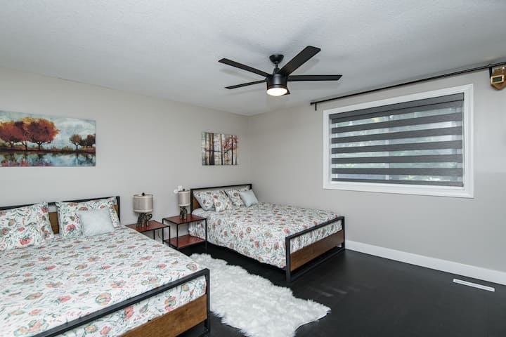 Suite con dos camas tamaño queen.