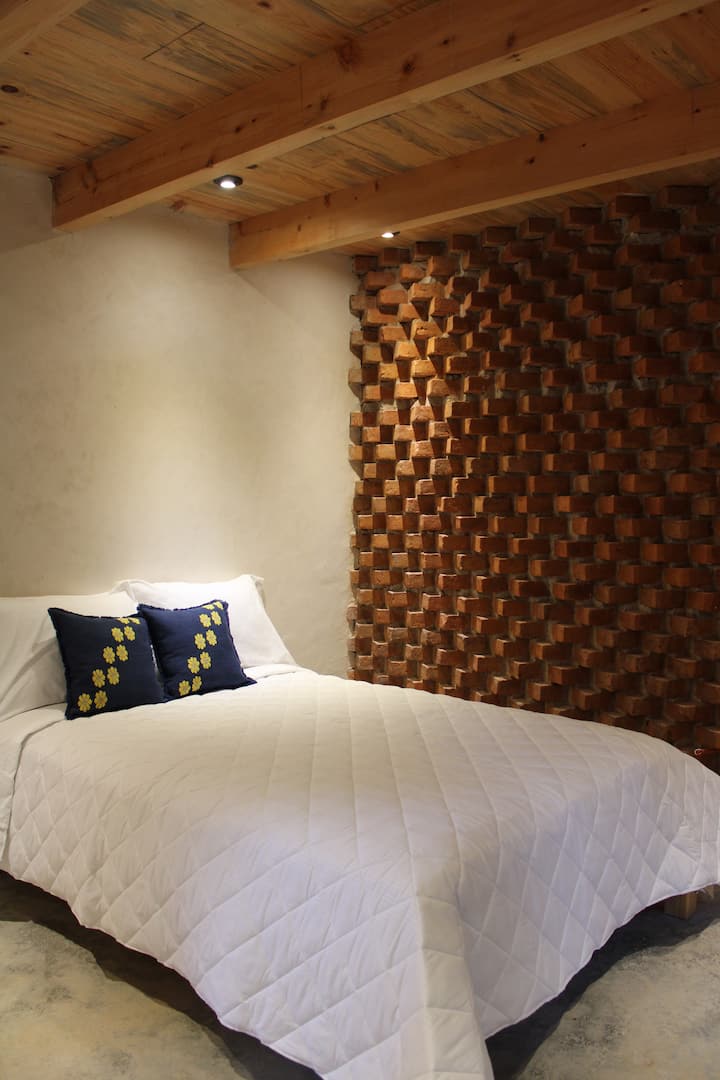 Spálňa s manželskou posteľou