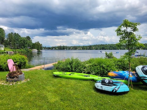 Popular Airbnb listing: The green roof on Lake Goth – CITQ # 310171 in Le Saguenay Et Son Fjord