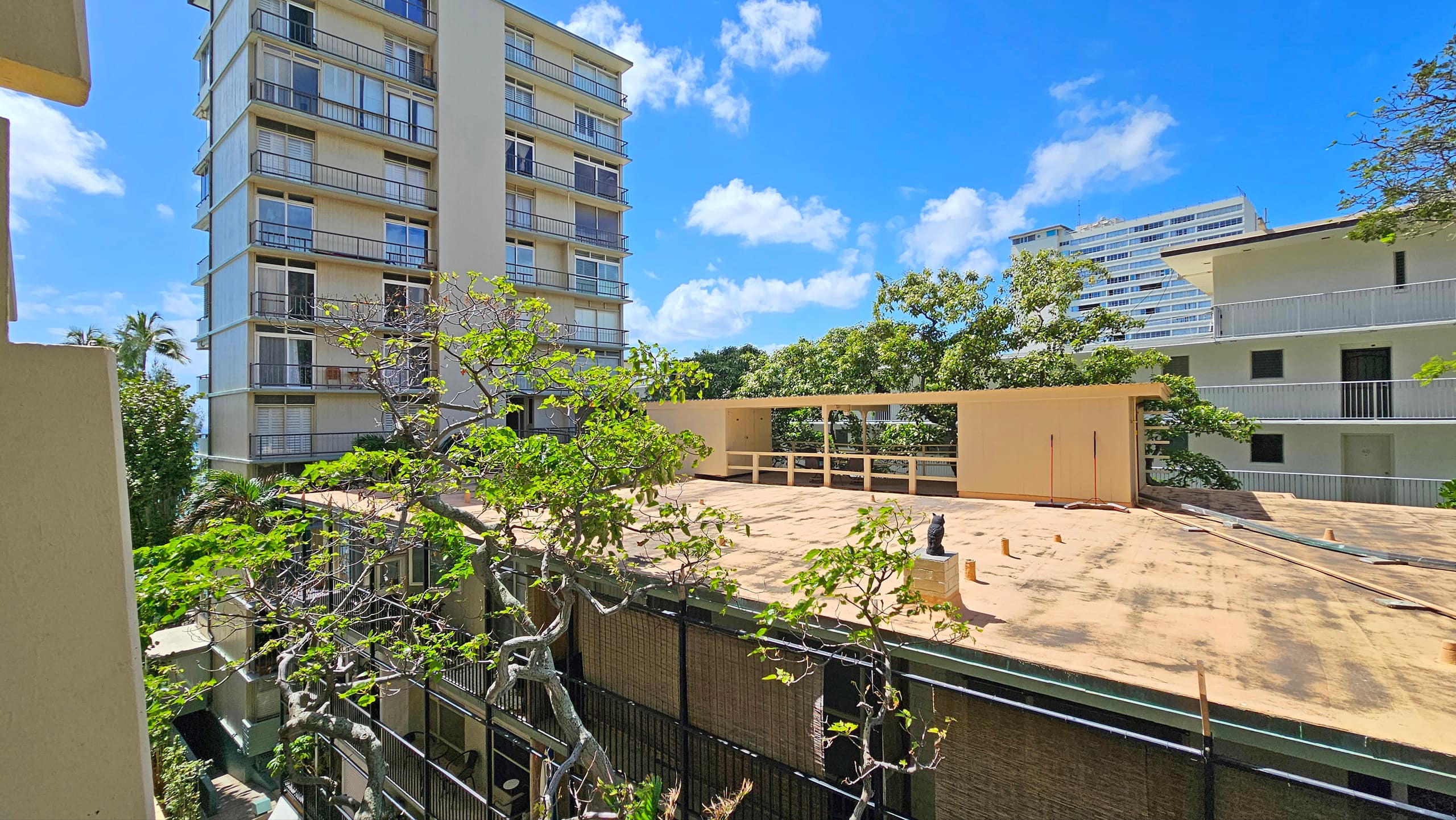 Condo in Honolulu · ★4.8 · Studio · 1 bed · 1 private bath - Image 21