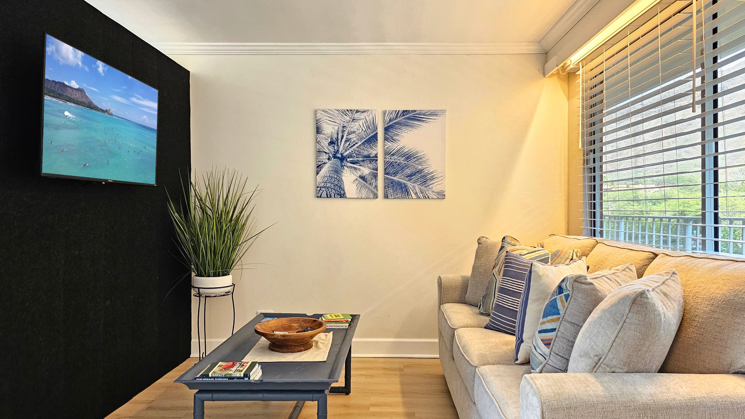 Condo in Honolulu · ★4.8 · Studio · 1 bed · 1 private bath - Image 6
