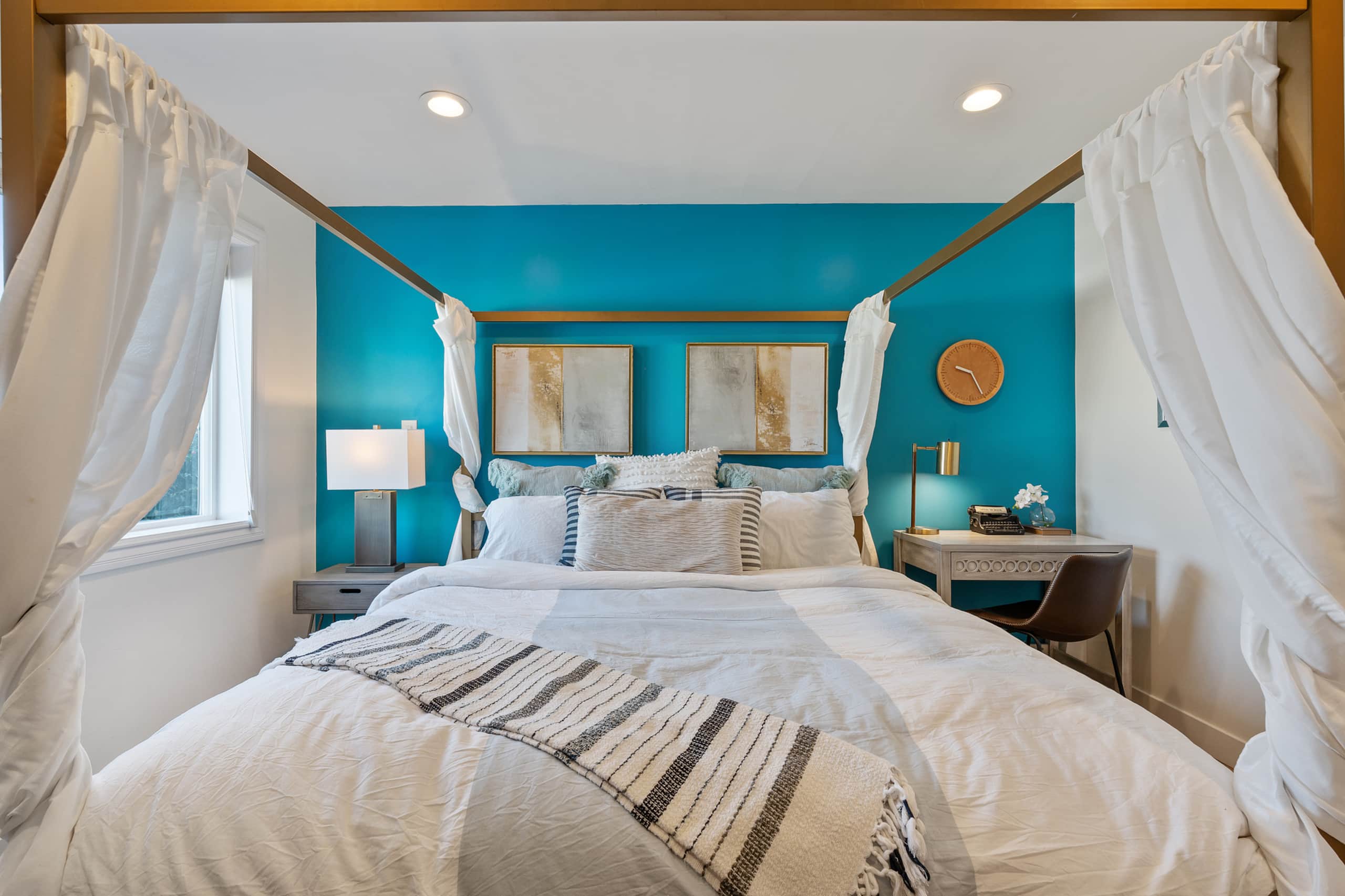 Home in San Francisco · ★4.89 · 1 bedroom · 1 bed · 1 bath - Image 8