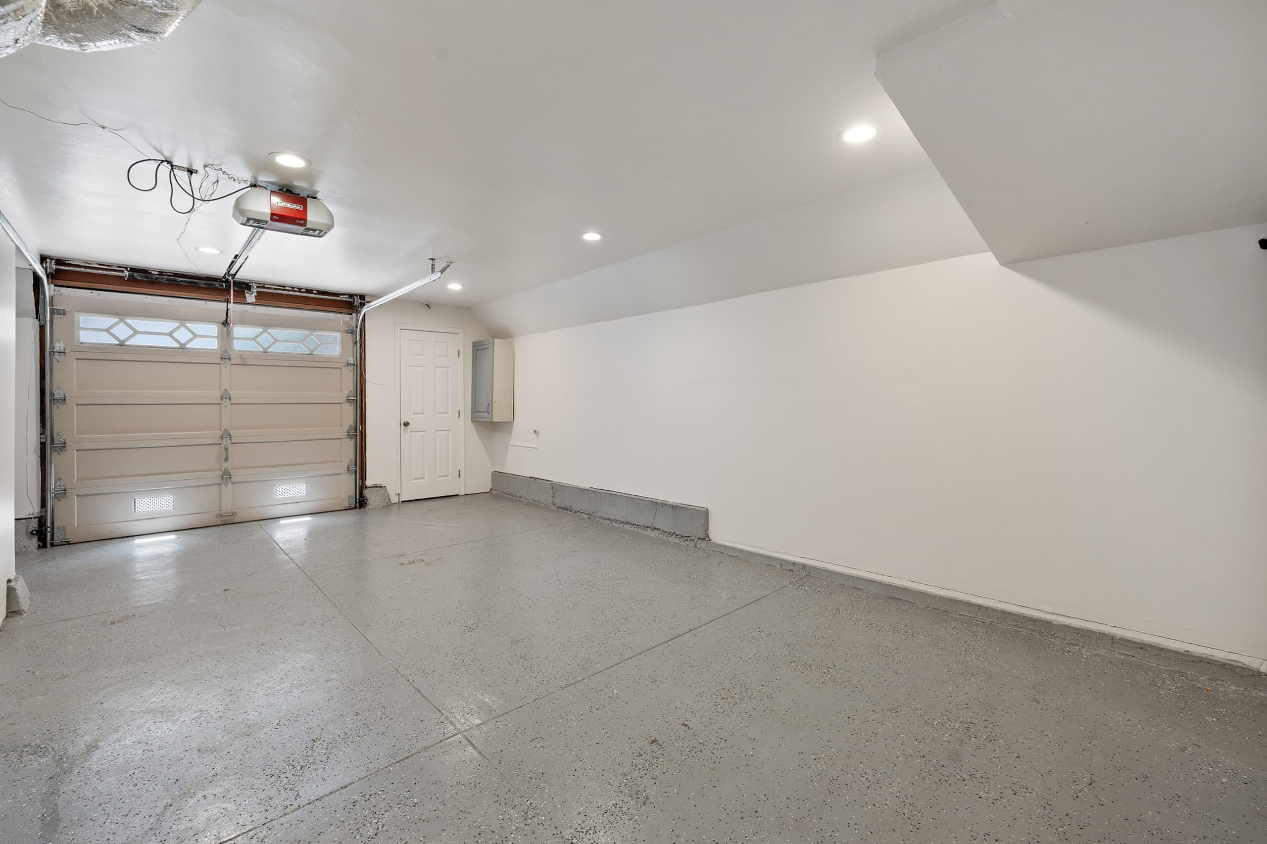 Home in San Francisco · ★4.89 · 1 bedroom · 1 bed · 1 bath - Image 21