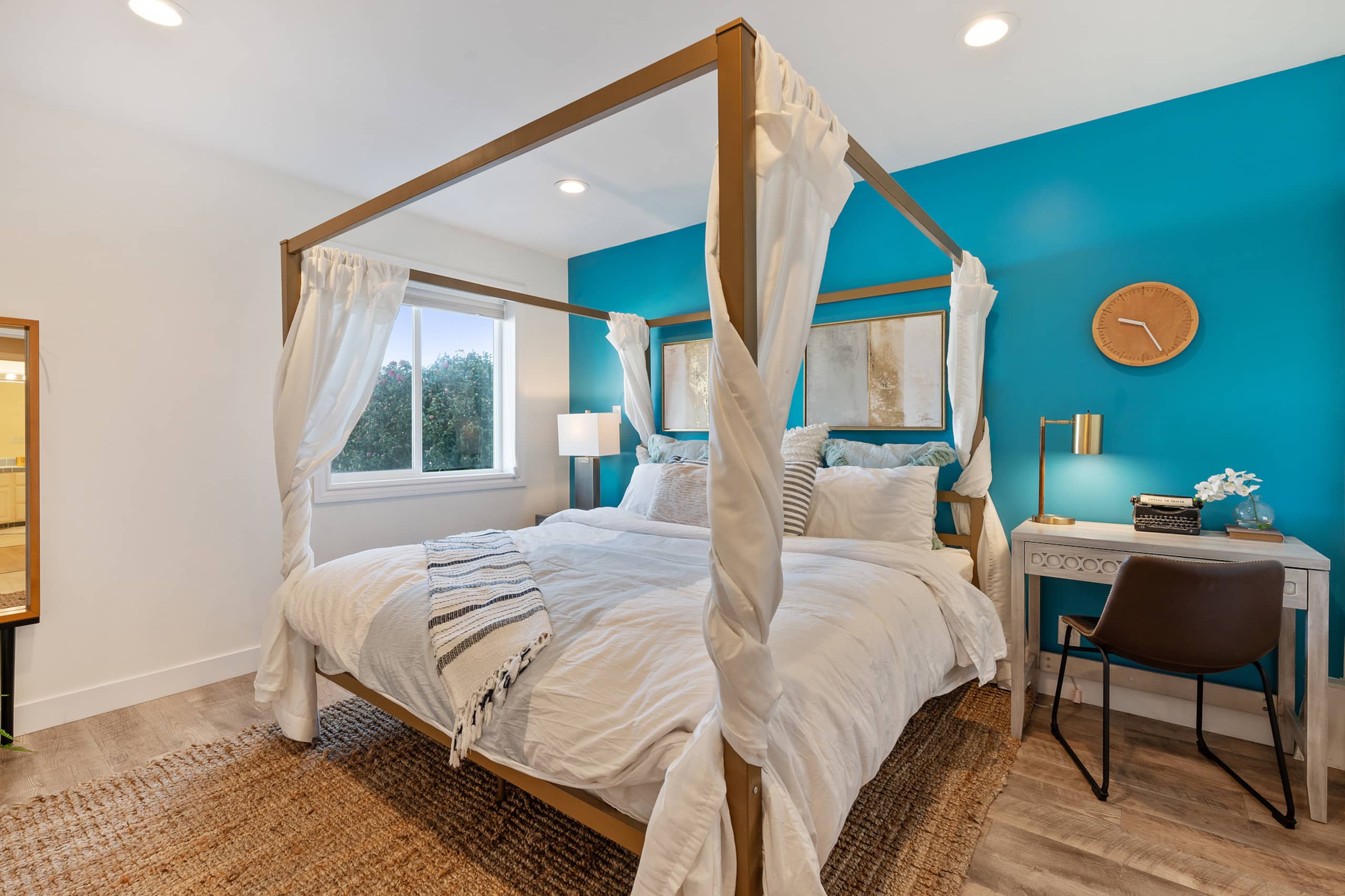 Home in San Francisco · ★4.89 · 1 bedroom · 1 bed · 1 bath - Image 2