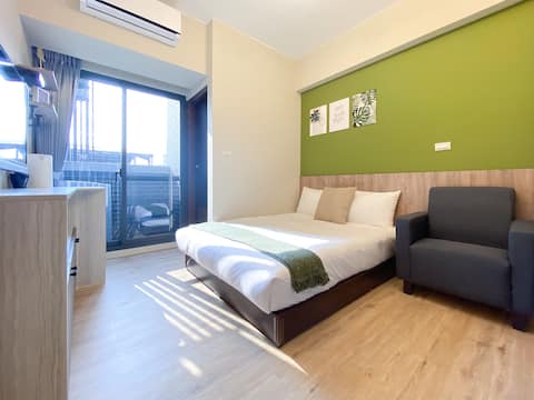 5C2 [Sunshine Wenyuan Wooden Style ~] Private Clean Bathroom · Washing Machine · Double Room