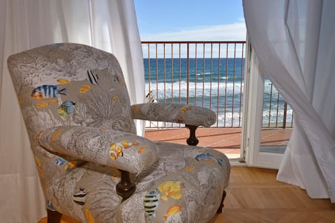 Rooms by the sea