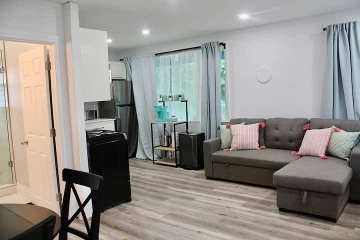 4 Of 5 Luxury Suites In Mitchell Heights Building - Ontario
