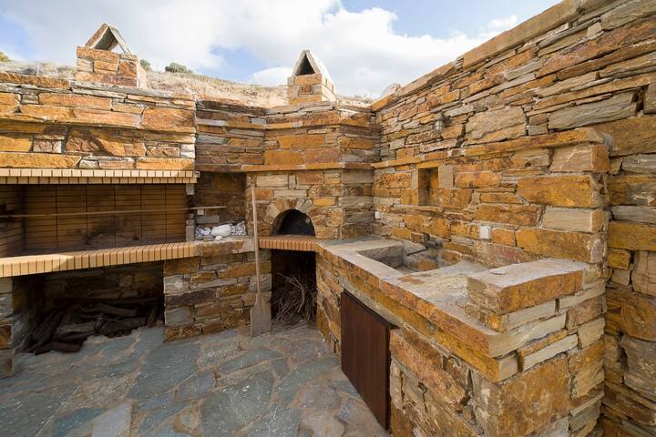 Villa Petra – Luxury Cycladic Villa in Koundouros gallery image 2