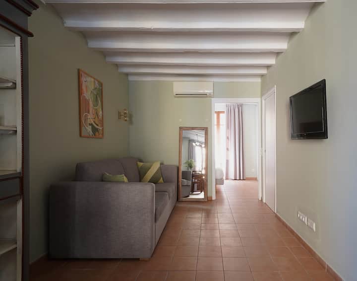 Numa | 1 Bedroom Apartment In Ciutat Vella - Costa Brava