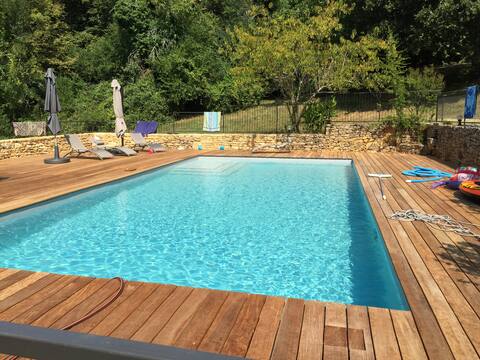House near Bugue with pool