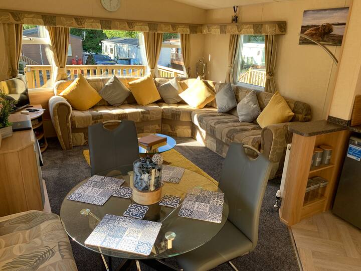 Charming Two Bedroom Holiday Home Static Caravan - Jedburgh