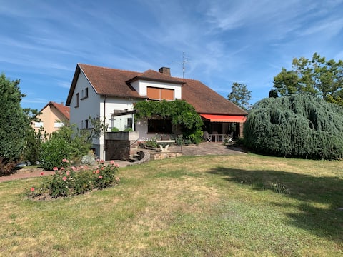Top Airbnb: Large family home near the vineyard. in Ribeauvillé