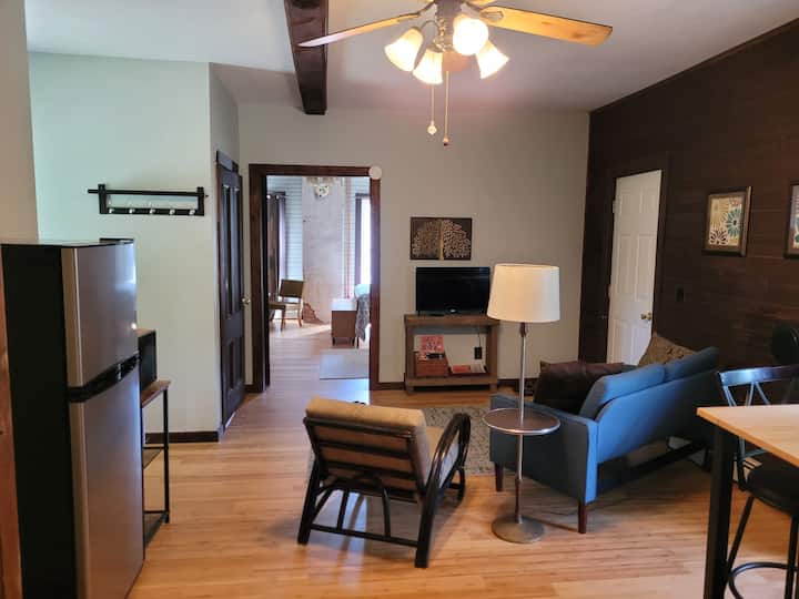 Cozy Lakeview Lower Apartment - Watkins Glen, NY