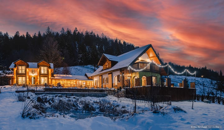 Rita Art Voronet Chalet