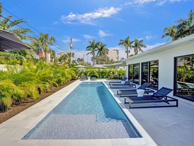 Terra Mar Island Walk to Beach 3/3 heated pool spa gallery image 4