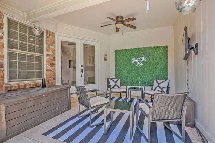 Cheerful 3-bed + Hot Tub; Wonderful Memories here! gallery image 4